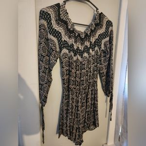Damask black/cream long sleeve romper